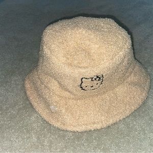 hello kitty bucket hat